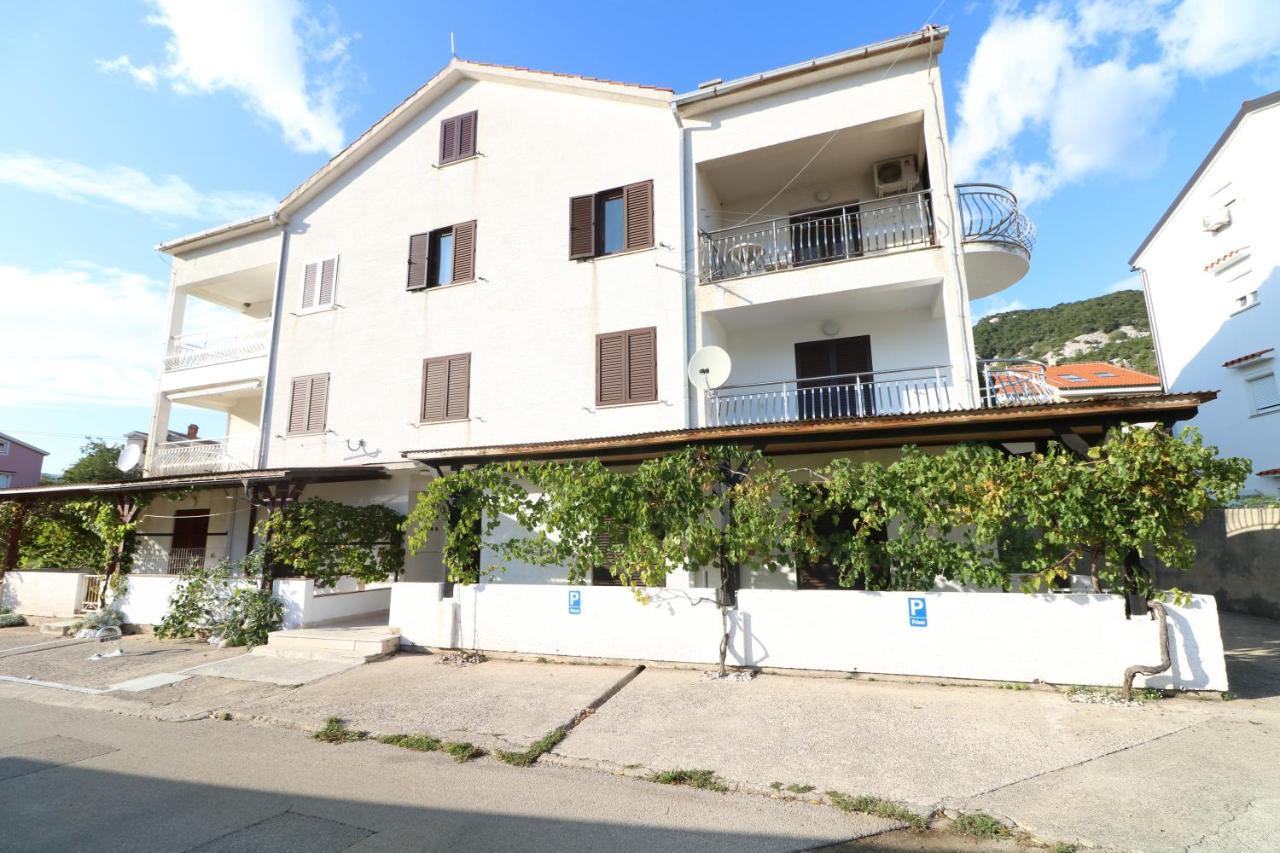 Apartments Vladan With Terrace Baška Kültér fotó